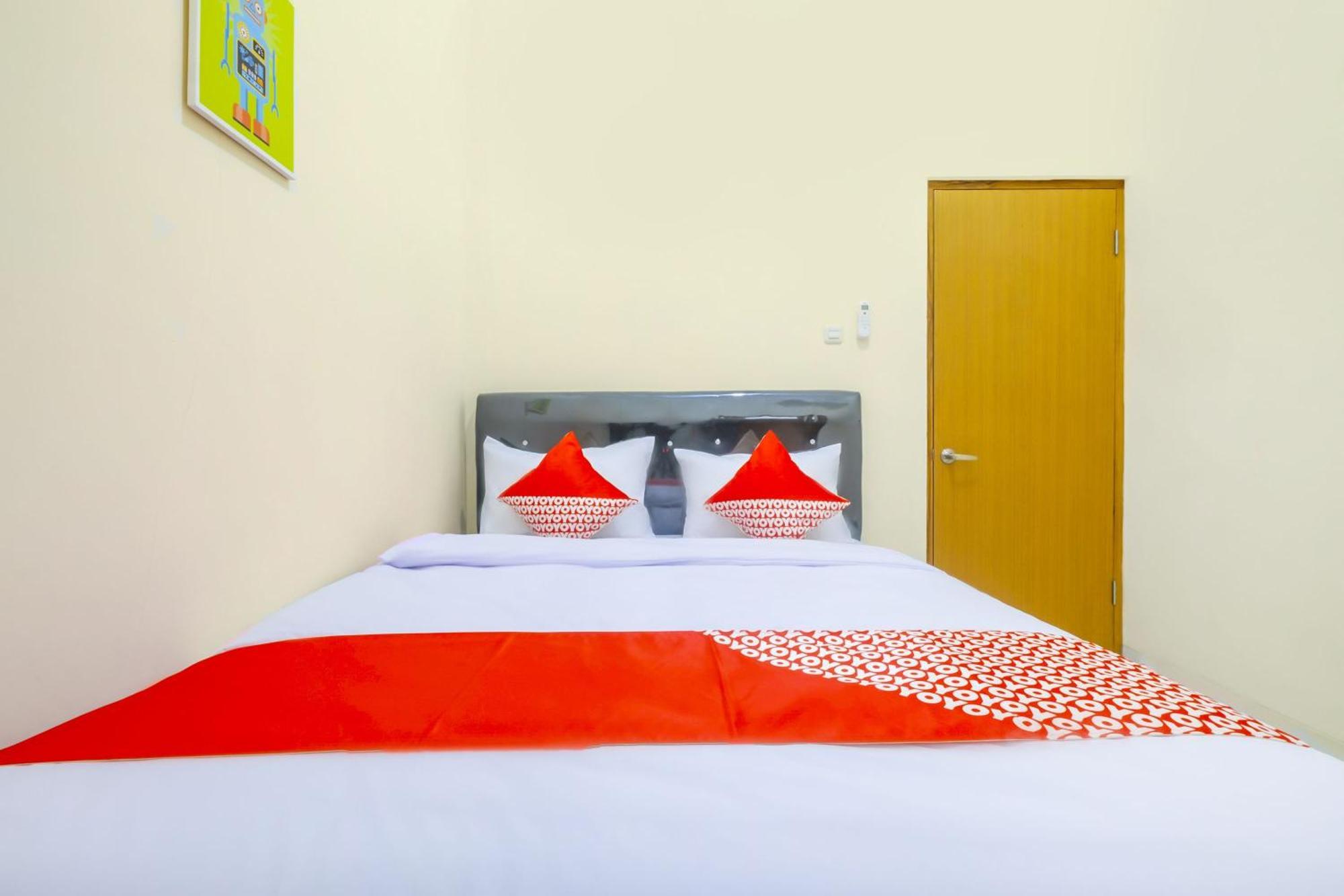 Hotel O Syariah Tasikmalaya Near Universitas Siliwangi Formerly Siliwangi Guest House Dış mekan fotoğraf