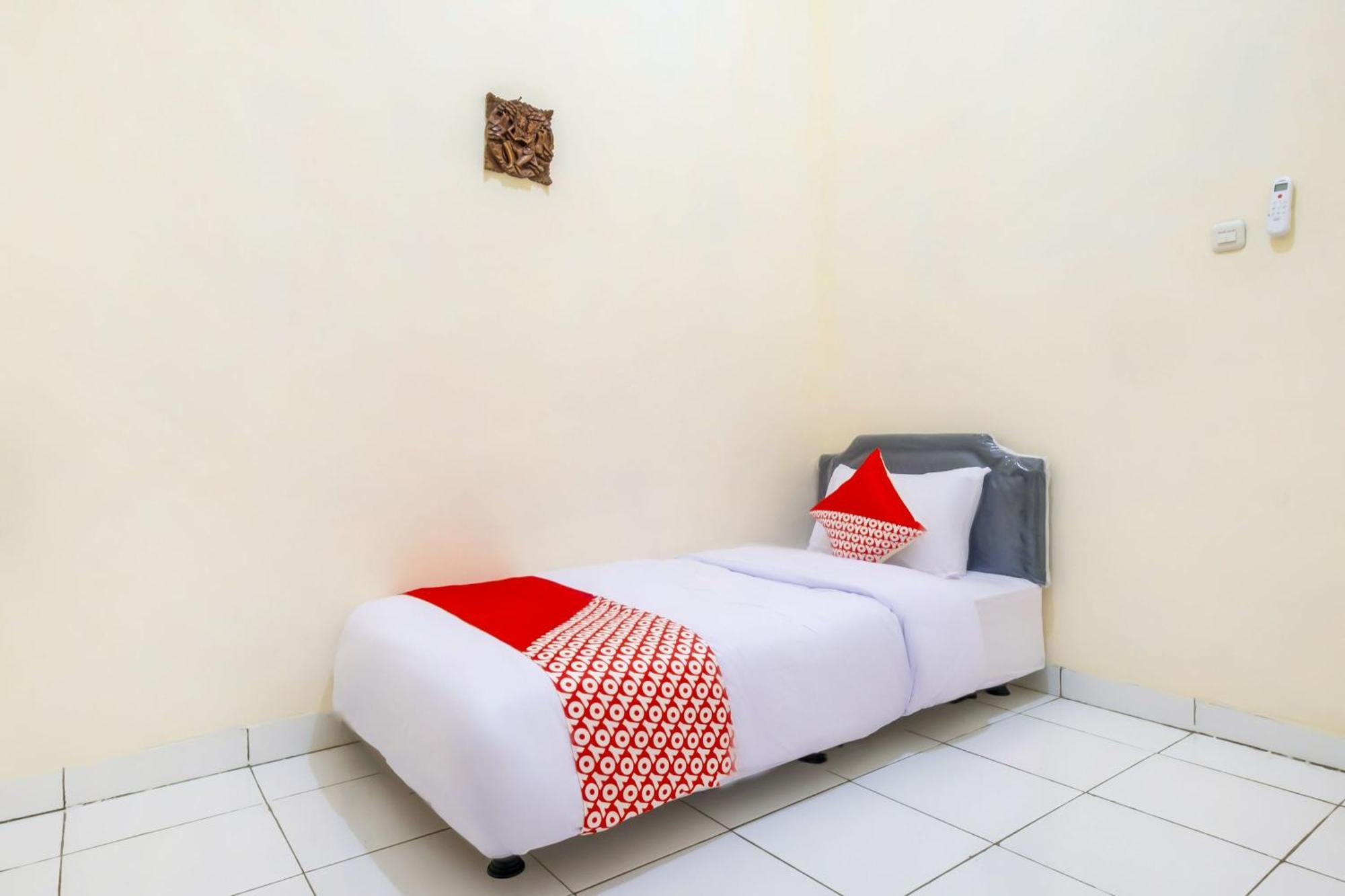 Hotel O Syariah Tasikmalaya Near Universitas Siliwangi Formerly Siliwangi Guest House Dış mekan fotoğraf